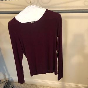 Top This Womens Burgundy Long Sleeve Casual Top.  Size M.  SALE!